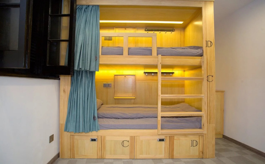Dengba Hostel Shanghai Flagship Store