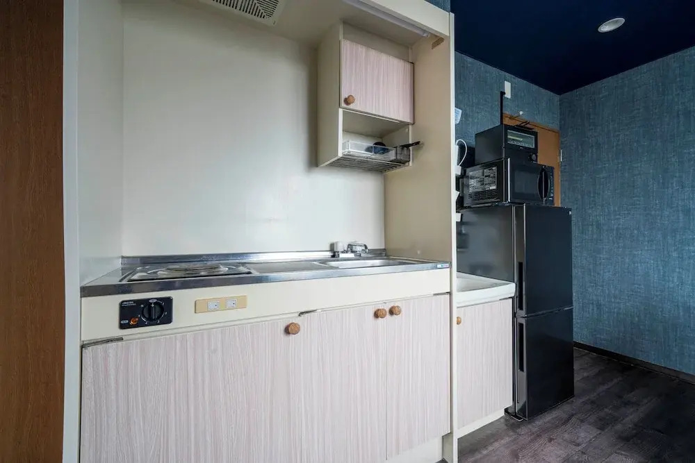 Silk Court 403