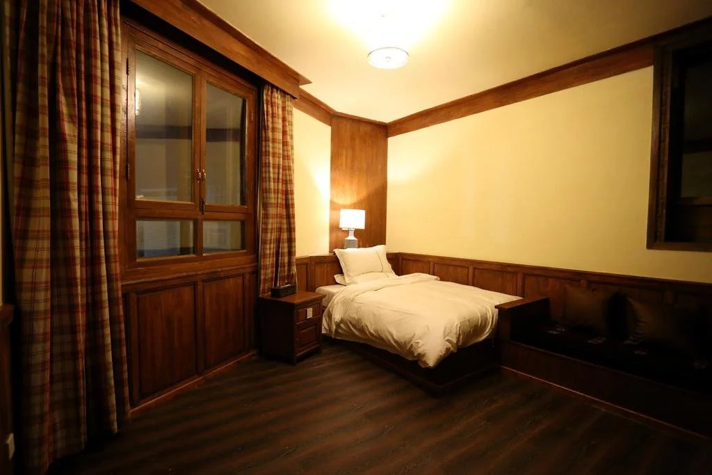 Jacob Beautiful Night Hotel