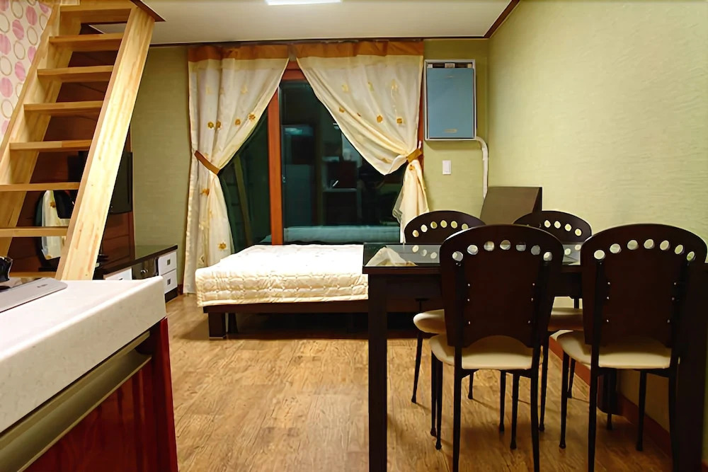 Boryeong Yongdu Beachbill Pension