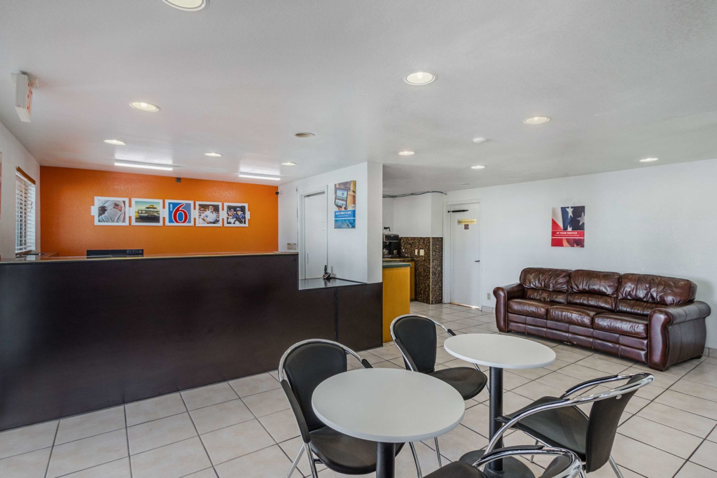 Motel 6-San Marcos, TX - North
