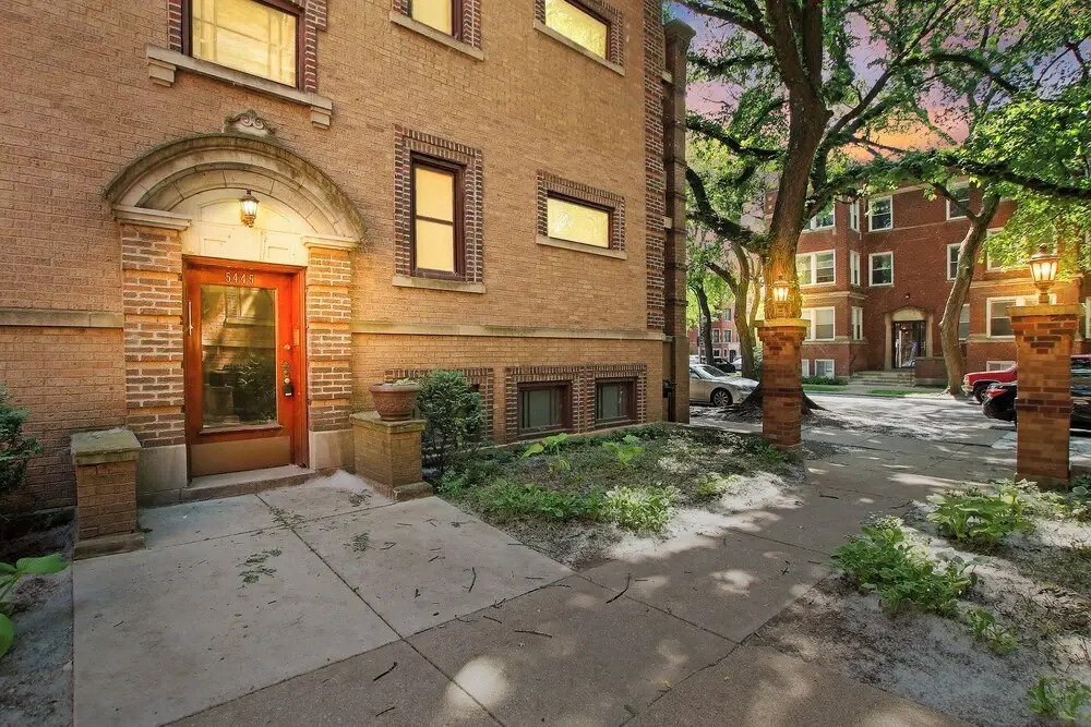 Bright 1BR - Woodlawn 1E