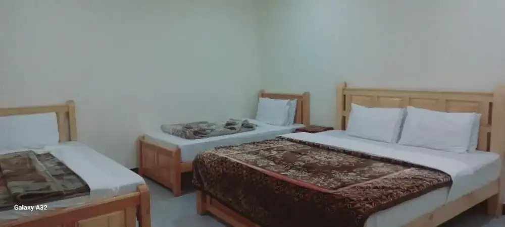 Galiyat Inn Hotel, Balakot by LMC