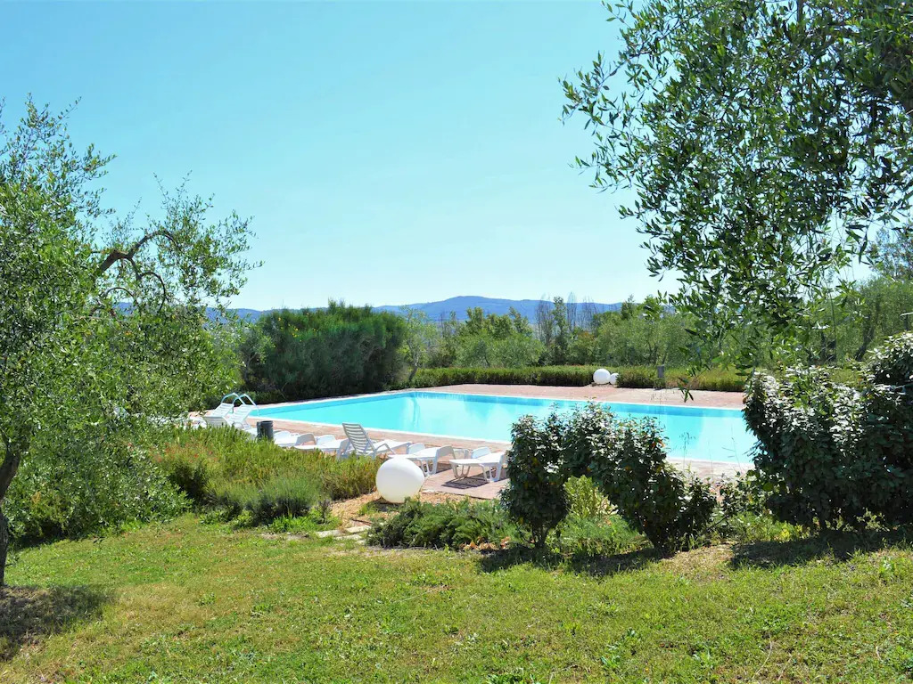 Apartment in Medieval Village, Splendid Panoramic View, Shared Swimming Pool