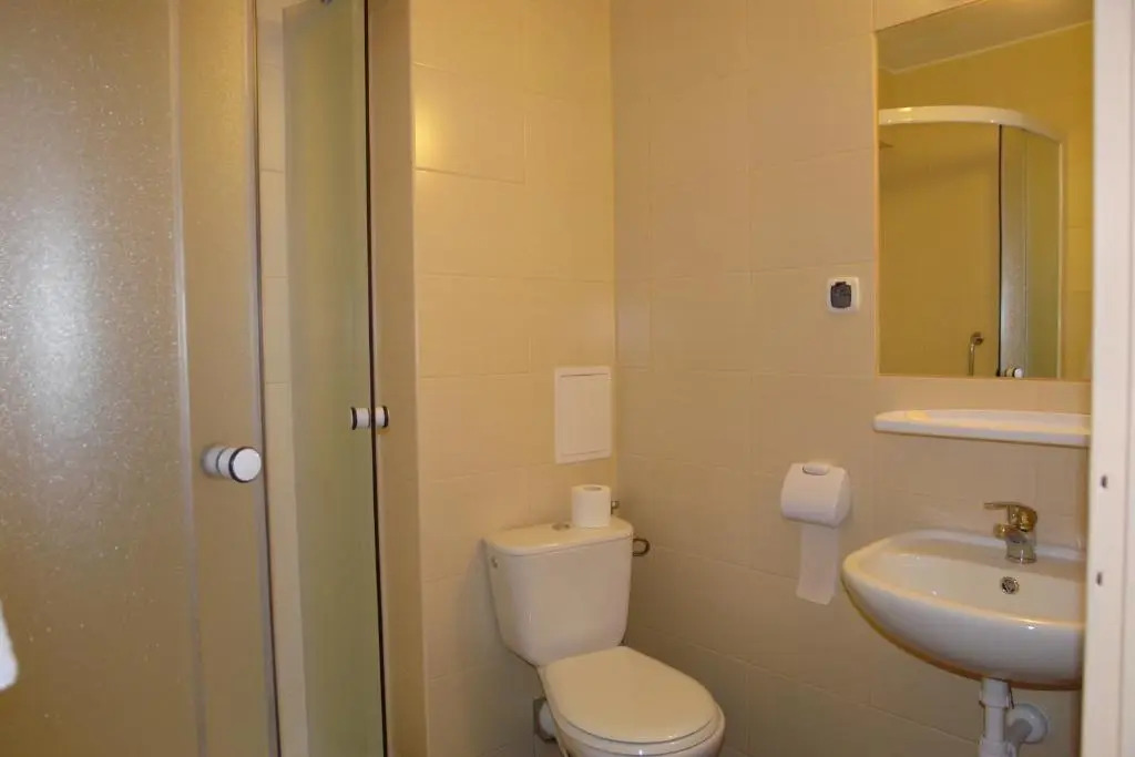 Hotel Junior