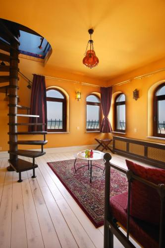 Arcadia Hotel - Marina Regia Residence