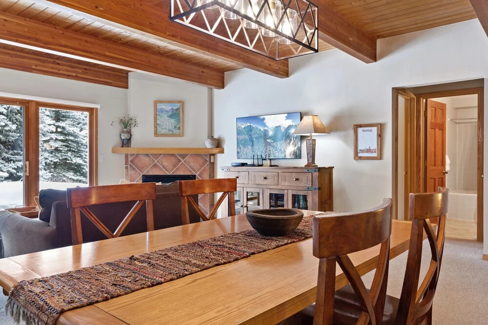 Riverside Condos A02 by AvantStay Condo Close To Downtown Town Park Ski Lift 8
