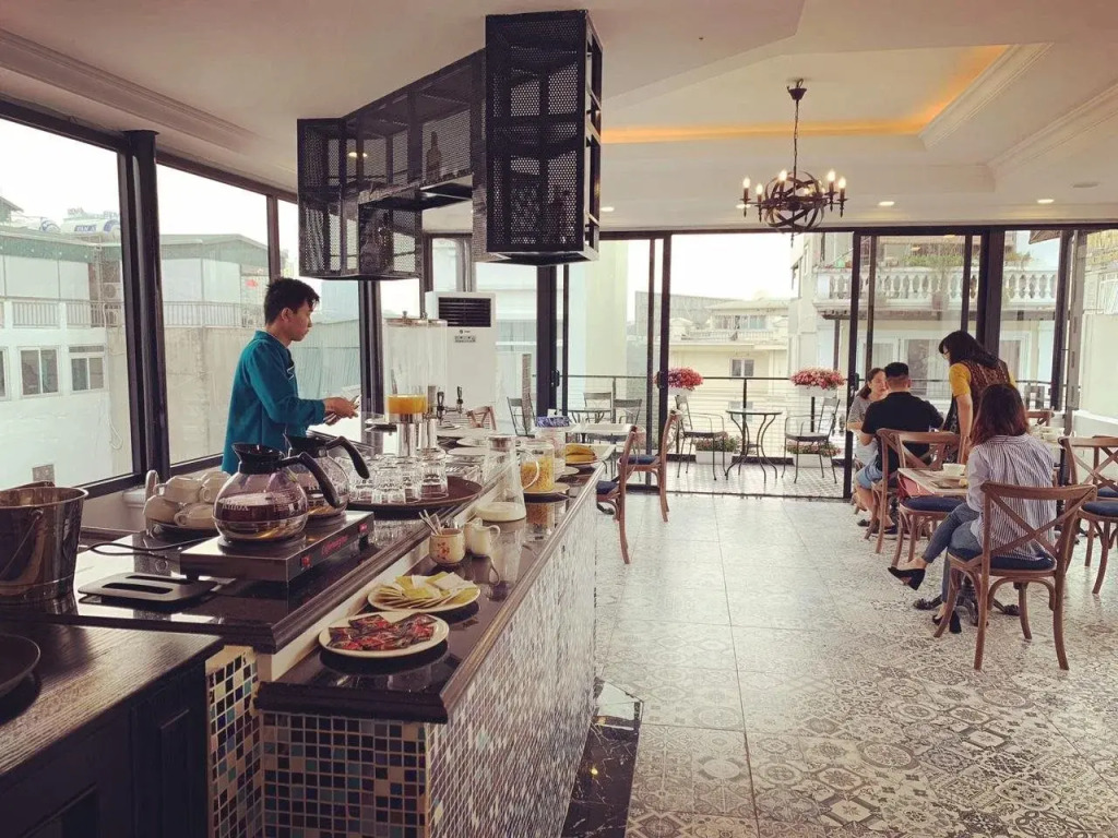 San Boutique Hotel & Travel
