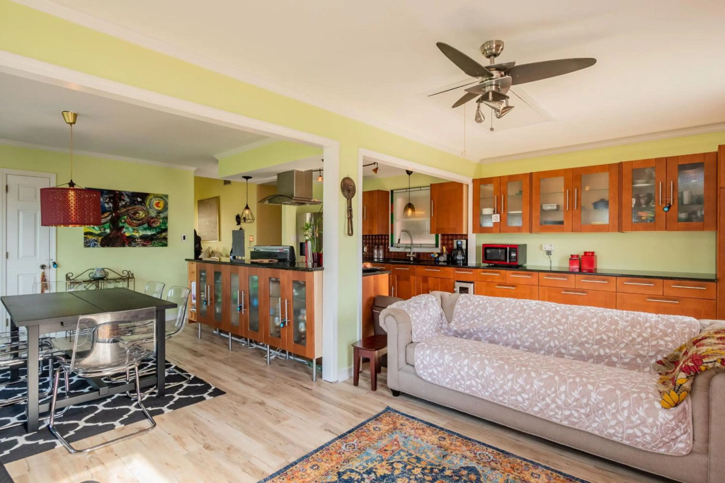 Dockside Paradise by Oak Island Accommodations
