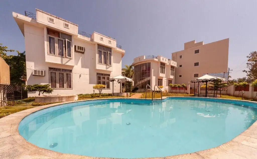 Pritee Resorts By OYO Rooms