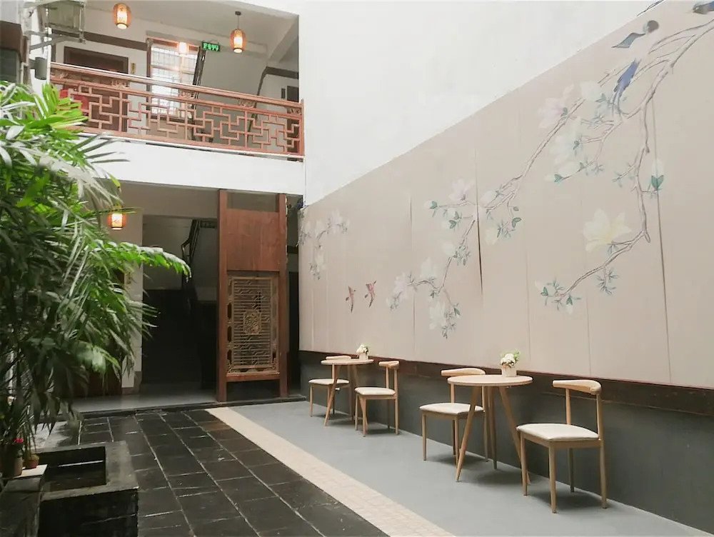 Fenghuang Hemu House