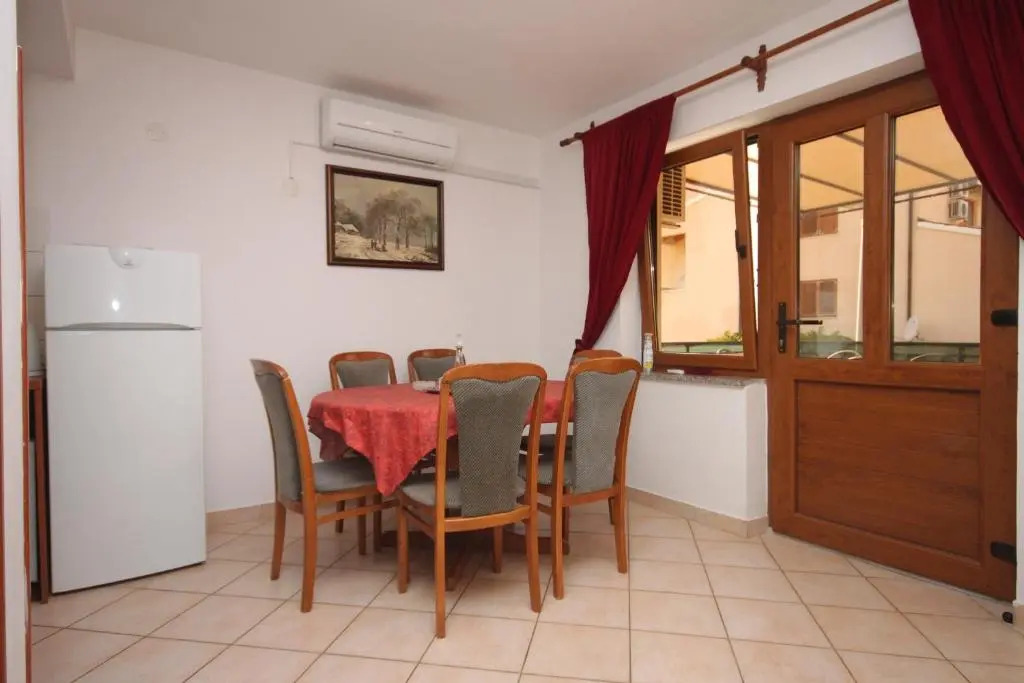 Apartments with WiFi Vrsar, Porec - 7044