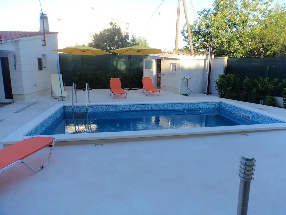 Apartment With 3 Bedrooms in Kaštel Štafilic, With Wonderful sea View,