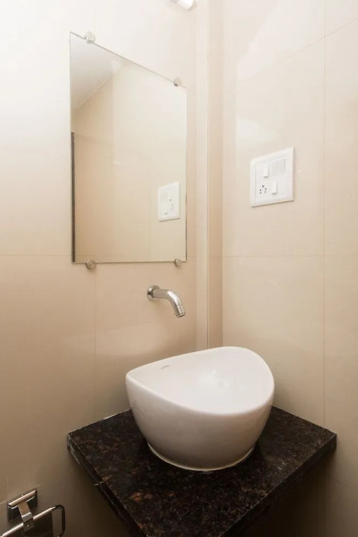 FabHotel Starwood Residency - 100M From Dr DY Patil Stadium