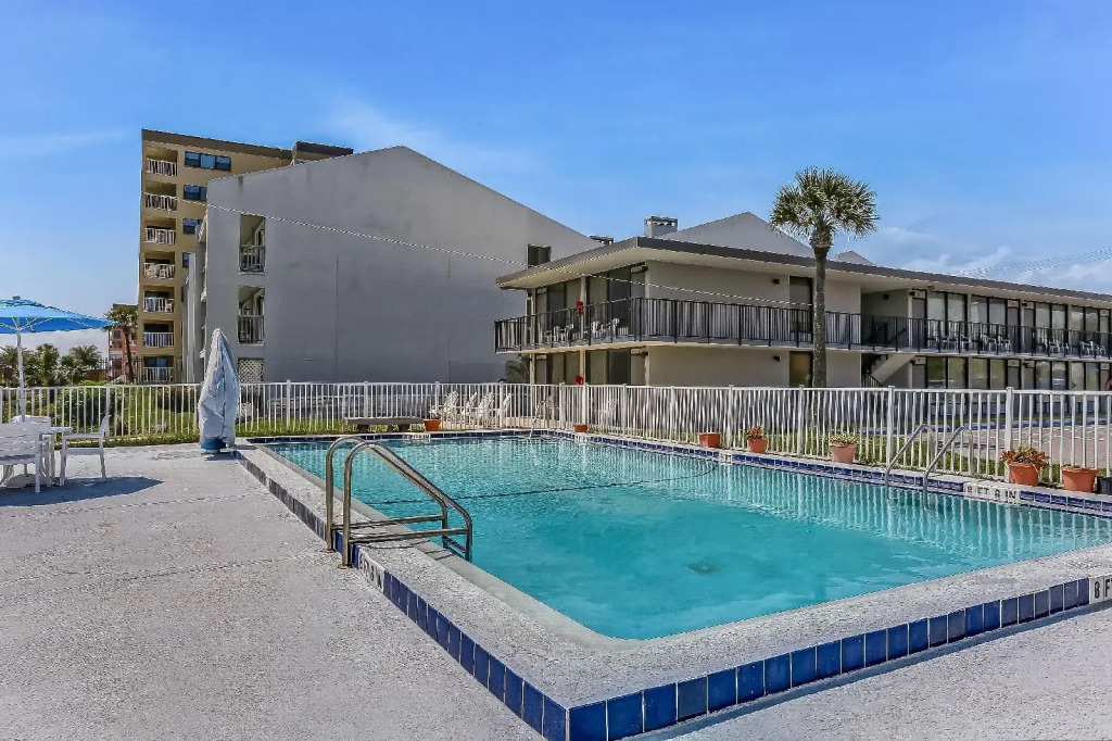 Beachside Motel - Amelia Island