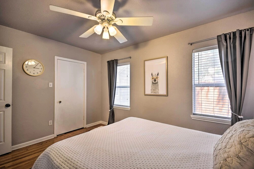 Stylish Home - Walk to Texas Tech University!