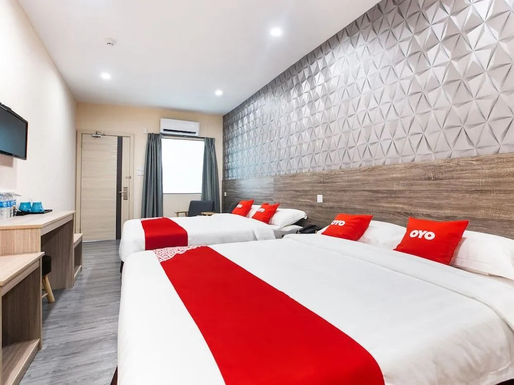 Oyo 1156 3S Hotel