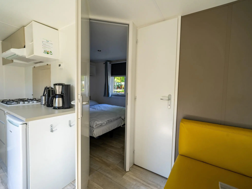 Well-maintained chalet on the outskirts of a holiday park, near Amsterdam