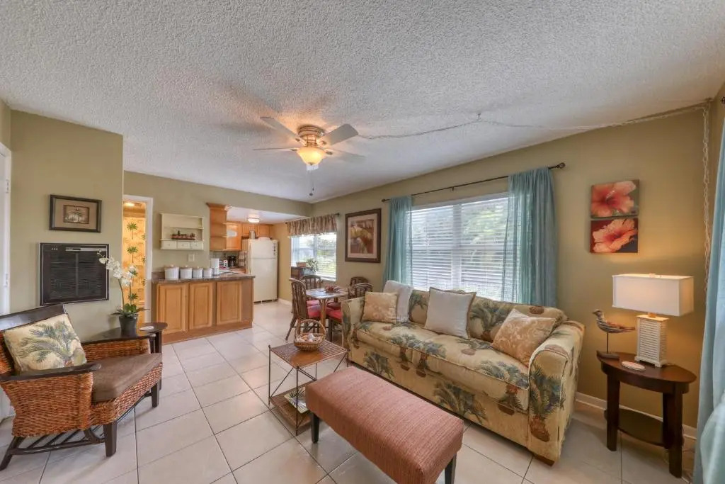 BeachTrail Lodging
