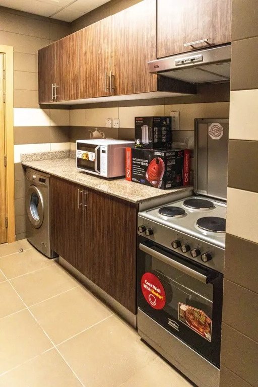Building Bin Mahmoud Plaza