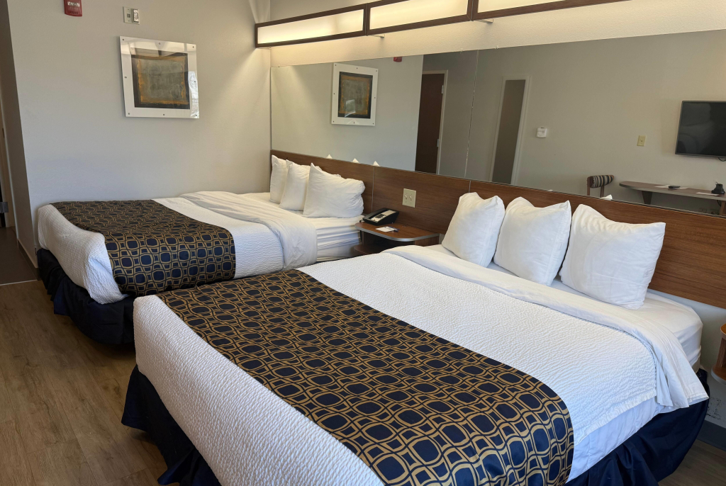 Microtel Inn & Suites