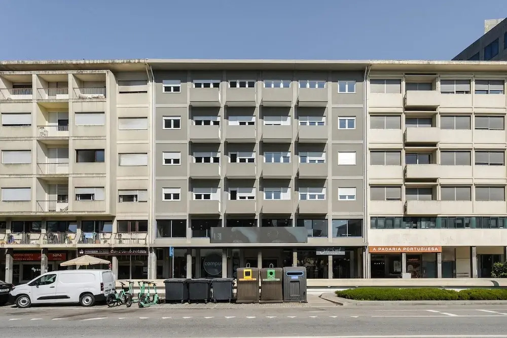 Bom Sucesso Executive Flat 5 4 by Feel Porto