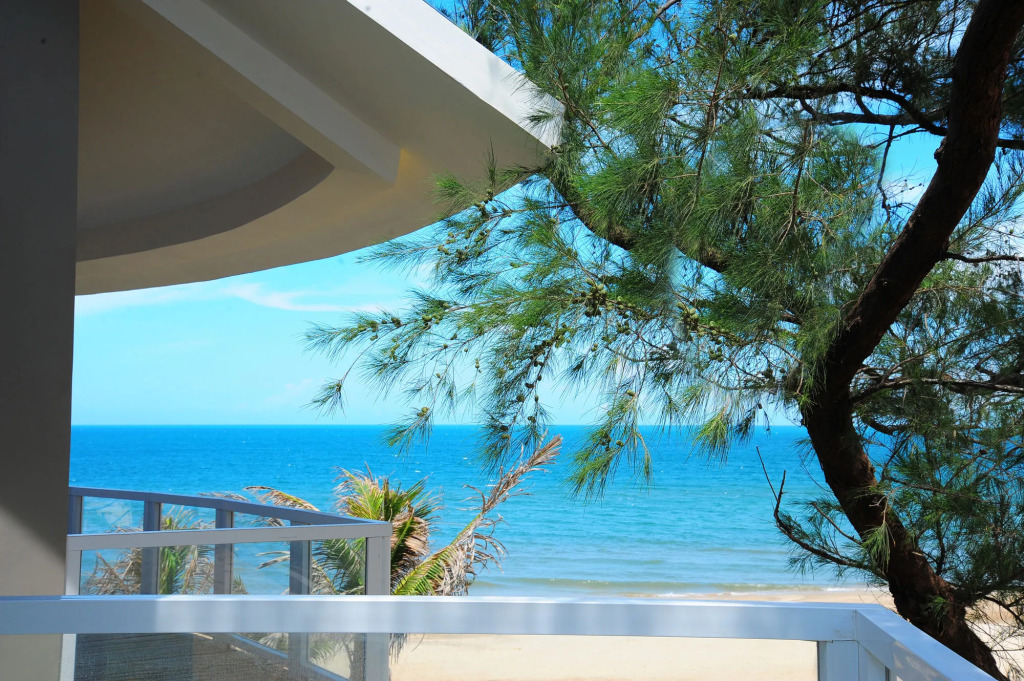 Sandunes Beach Resort & Spa