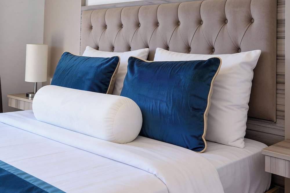 Corundum Breeze Negombo