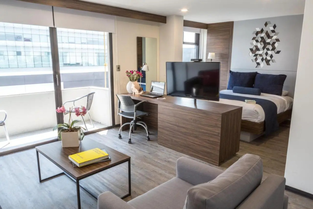 Suites Batia