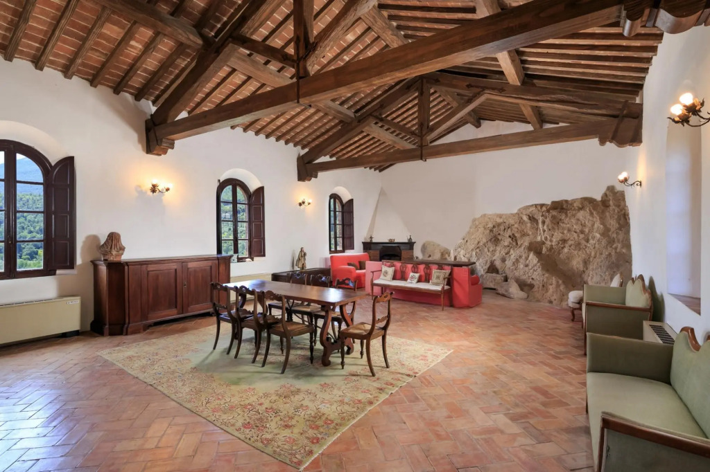 Rocca di Cetona - a Medieval Castle