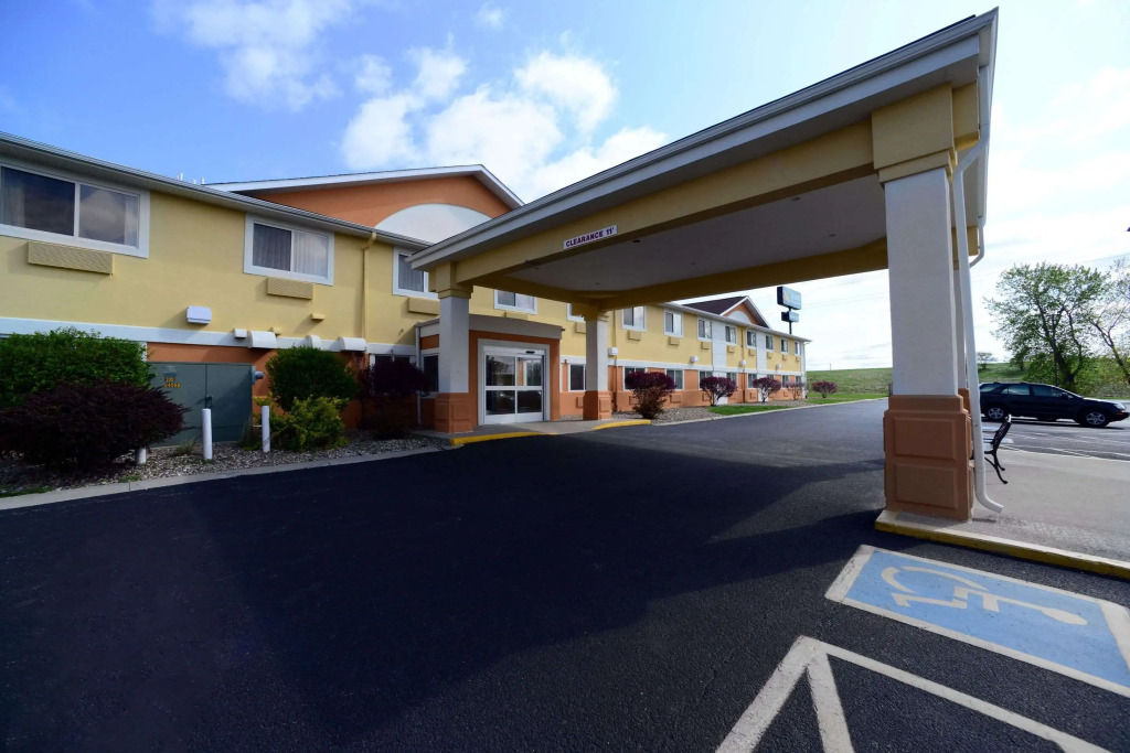 Quality Inn & Suites Springfield