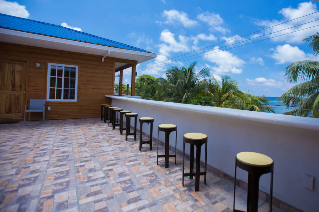 Mr. Tucan Hotel