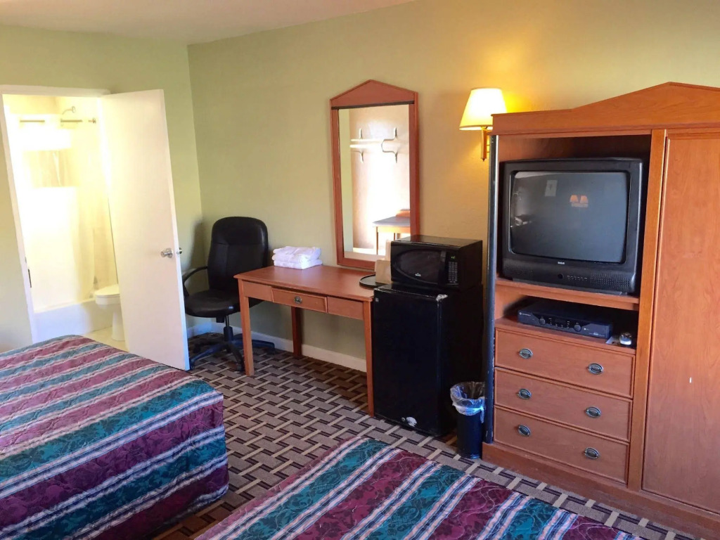 Budget Inn