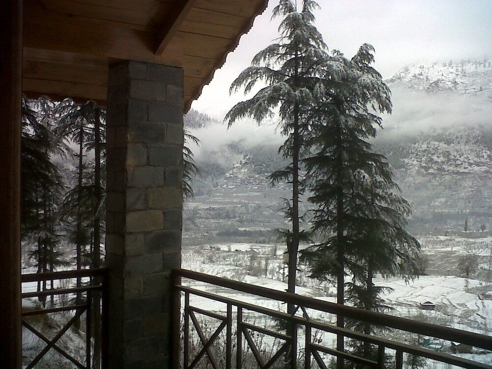 1 BR Cottage in Jhonger Sarsai, Manali, by GuestHouser (C52B)
