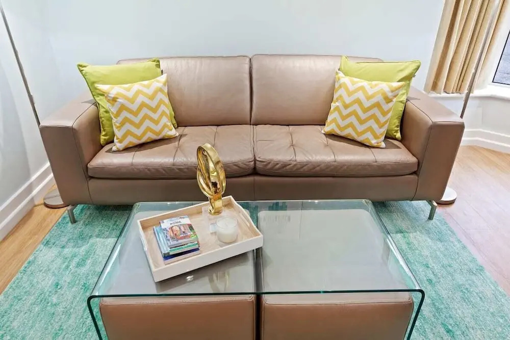 Sophisticated 2 Bed, 2 Bath apt in Angel