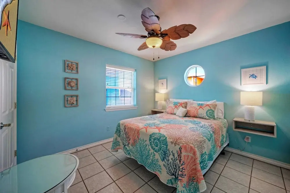 Sleeps 24 2 Homes w/ Beach Boardwalk Access & Deck Views Steps to the Beach