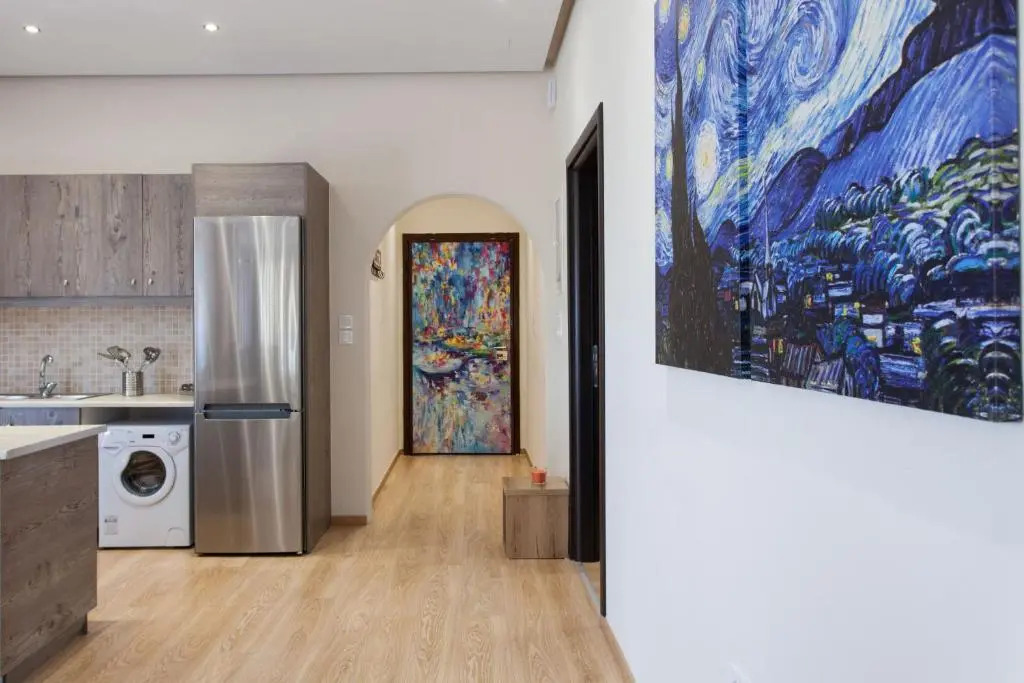 Luxurious 3-bdrm Seaside Retreat in Glyfada Fully Renovated