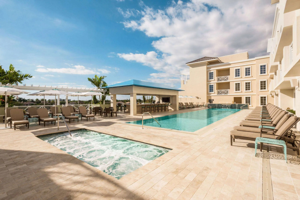 Wyndham Grand Jupiter at Harbourside Place