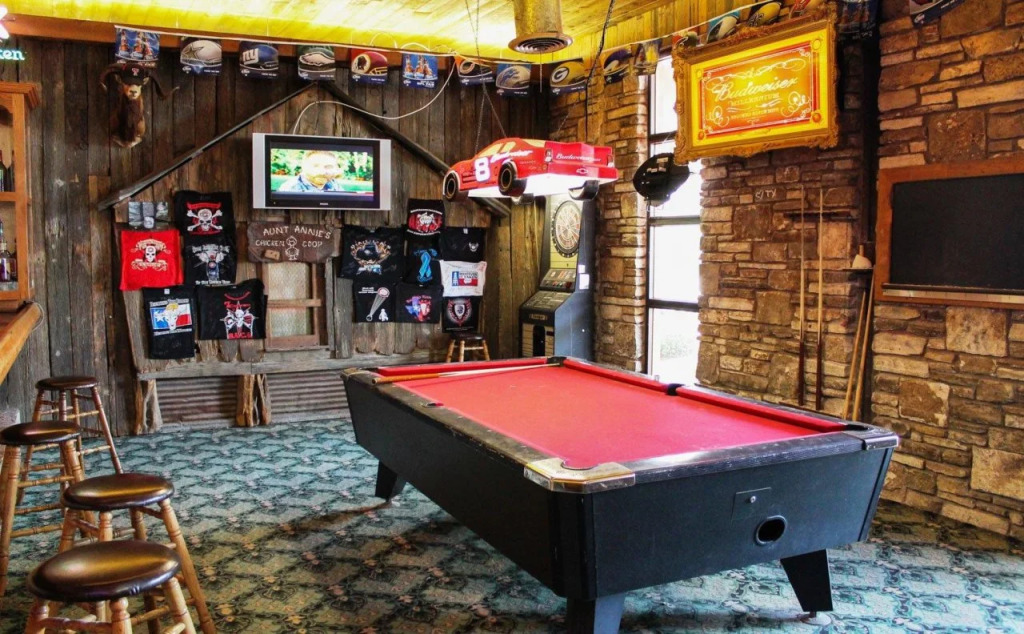 Inn of the Hills Hotel and Conference Center