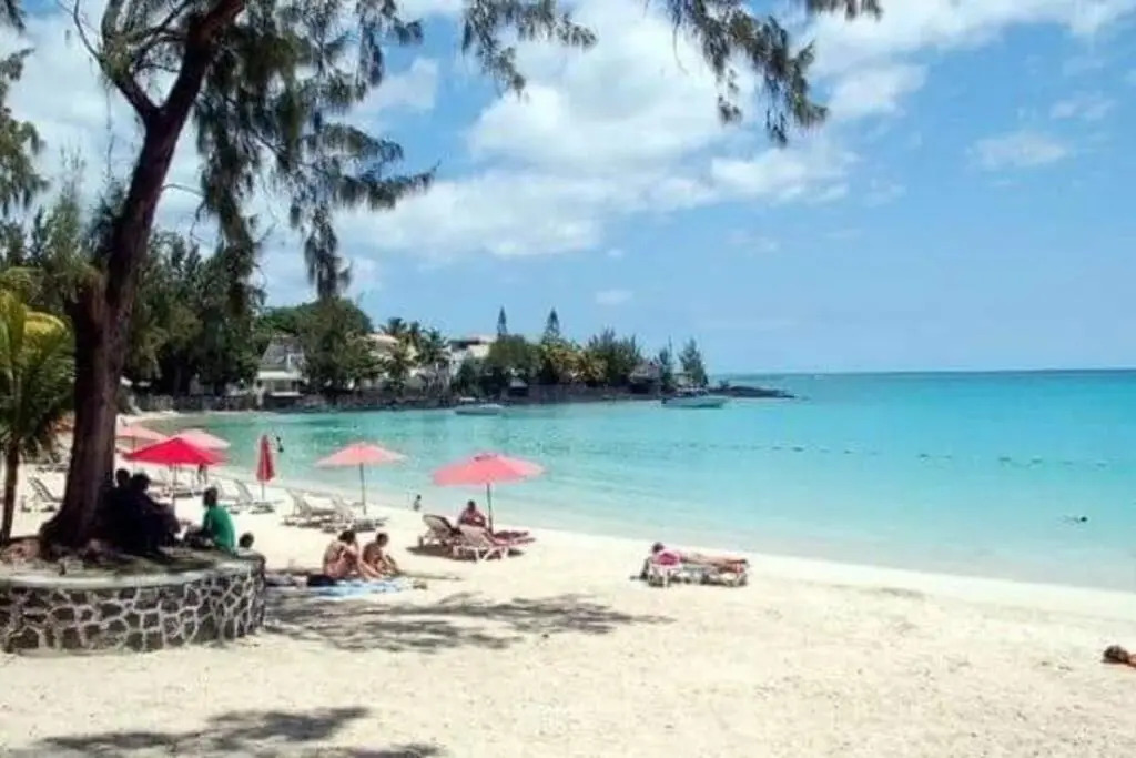 Porte du Bonheur - Freshly renovated 2 bedrooms flat - 50m from beach