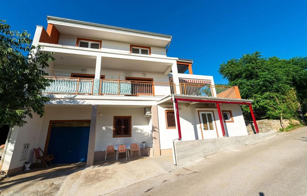 Stunning Apartment in Rovanjska With 3 Bedrooms and Wifi