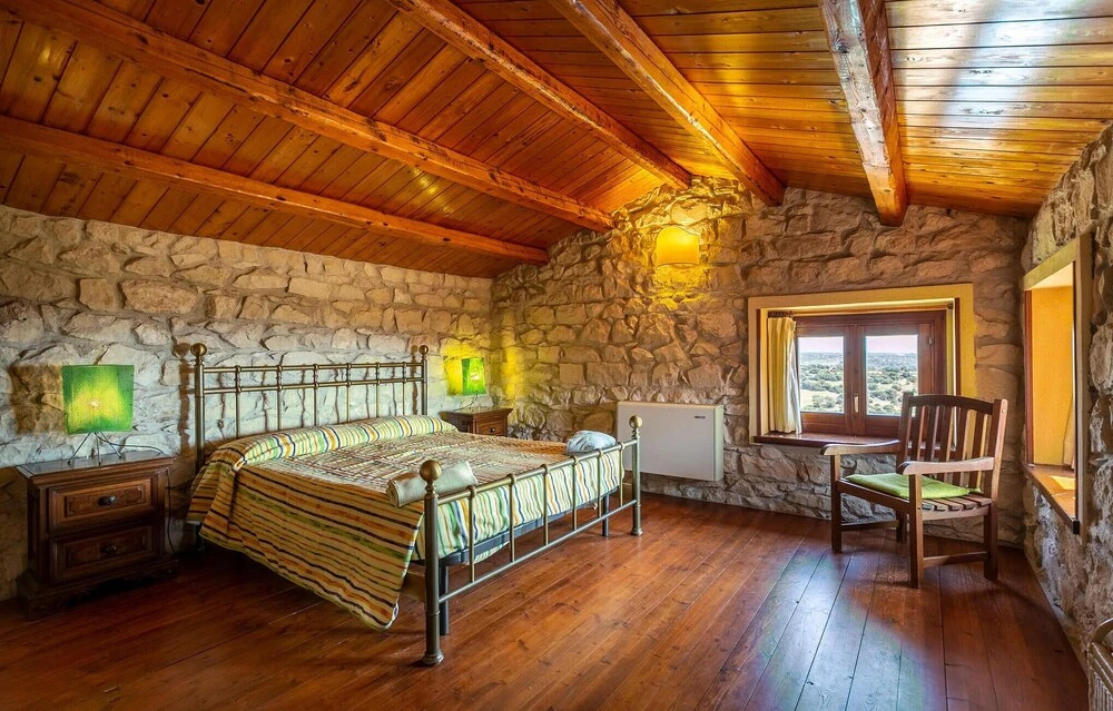 Awesome Home in Ragusa With 5 Bedrooms, Wifi and Private Swimming Pool