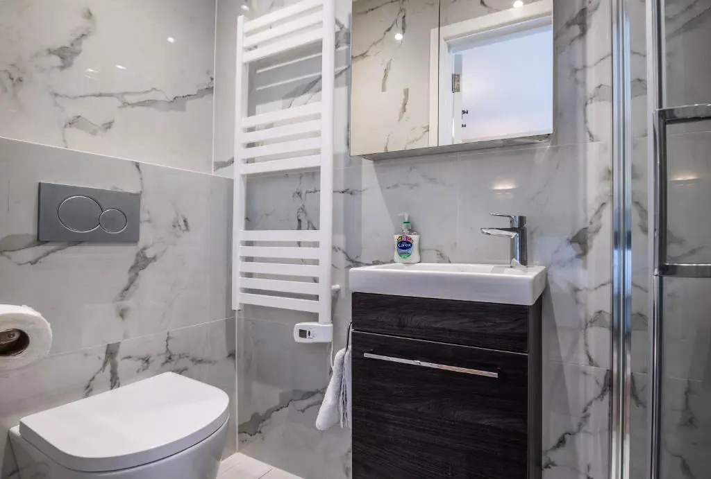 The Coach House - Modernised 1 Bedroom Flat, moments from the beach