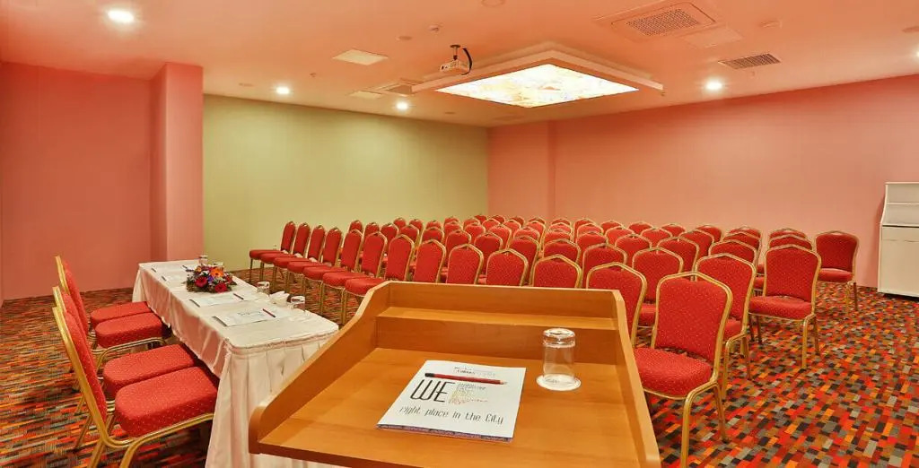 Mayi Hotel