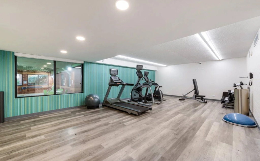 Holiday Inn Express Naperville by IHG