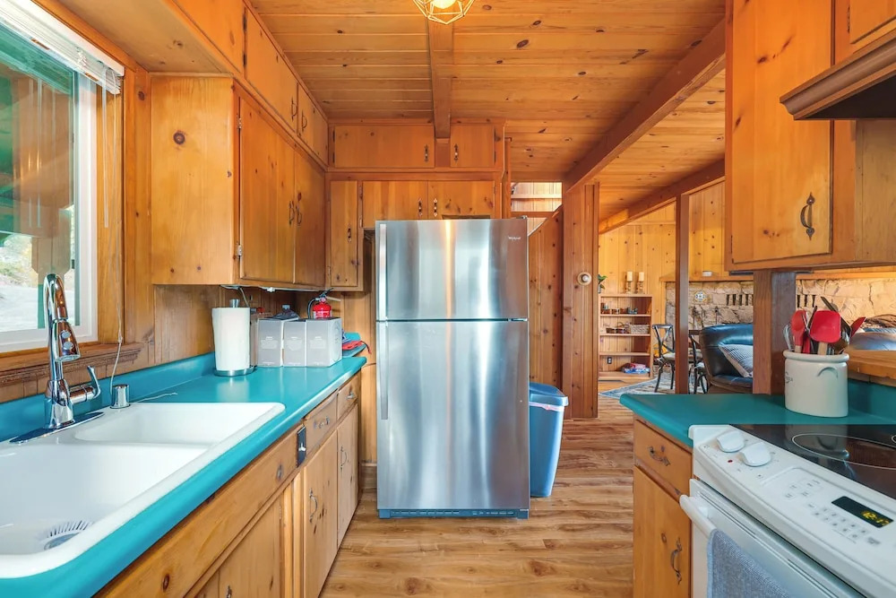 Cozy Mi-Wuk Village Cabin: 18 Mi to Dodge Ridge