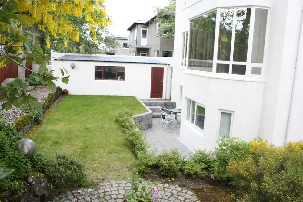 Baldursbrá Guesthouse Tjarnargata