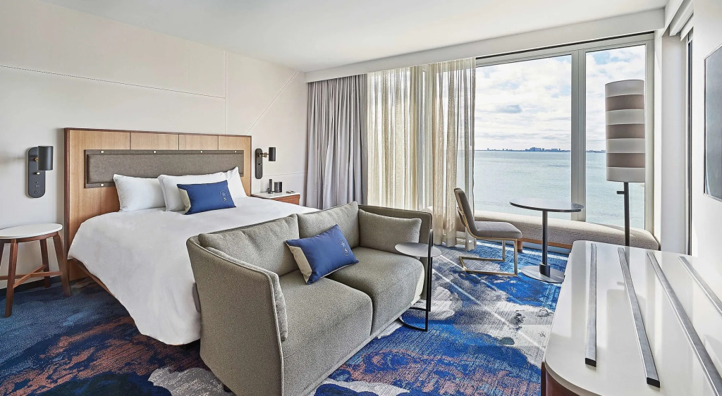 Sable At Navy Pier Chicago, Curio Collection By Hilton
