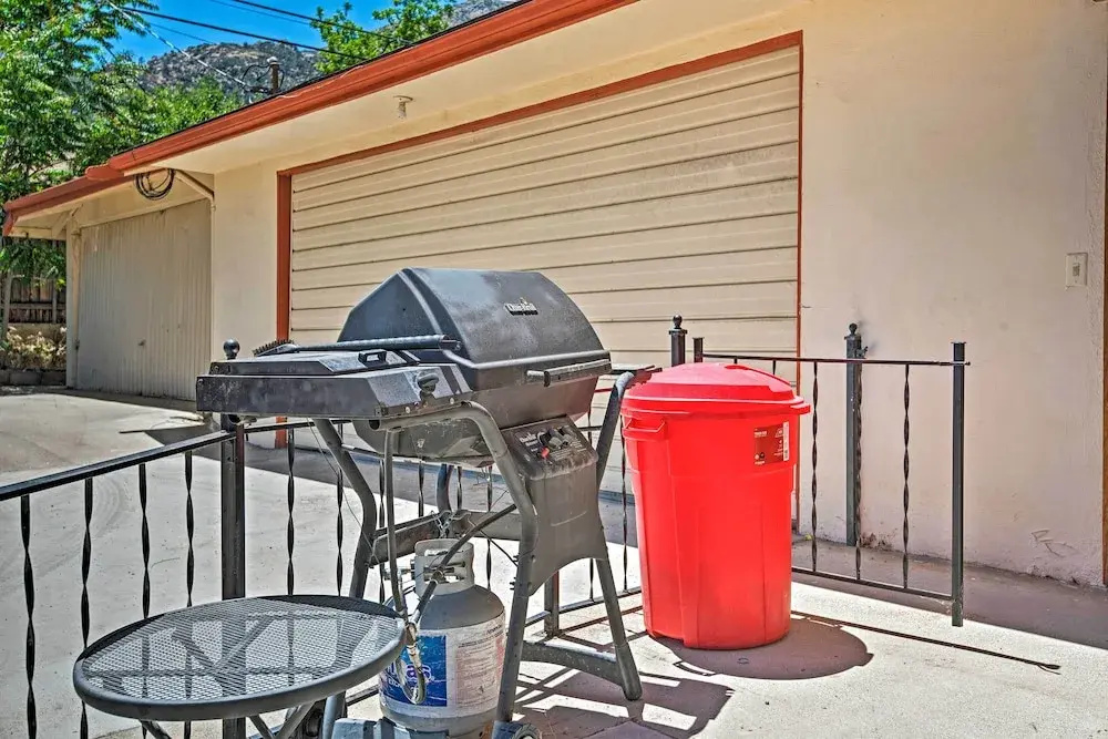 Scenic Kernville Home - Walk to Downtown & River!