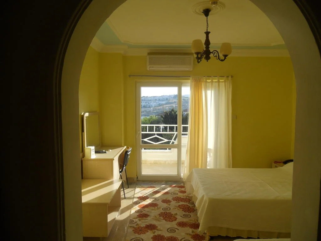 Baris Hotel